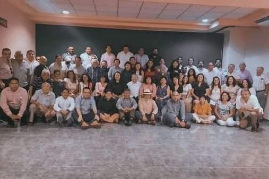 La primera generación de economistas celebró la fundación de su Facultad