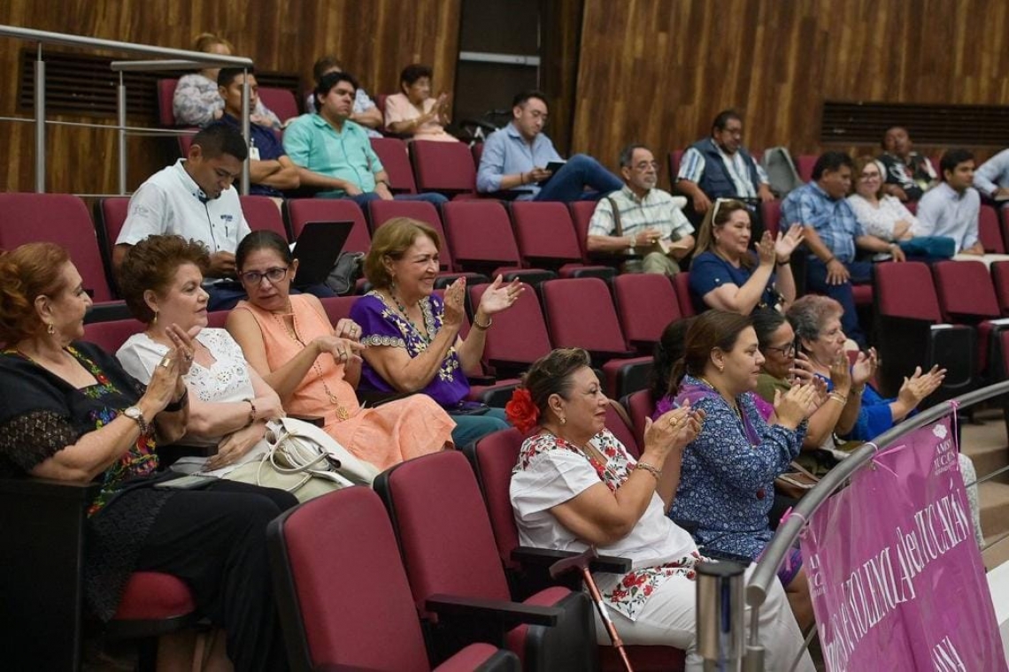 #3de3 vs Violencia se ratifica en el Congreso del Estado de Yucatán.