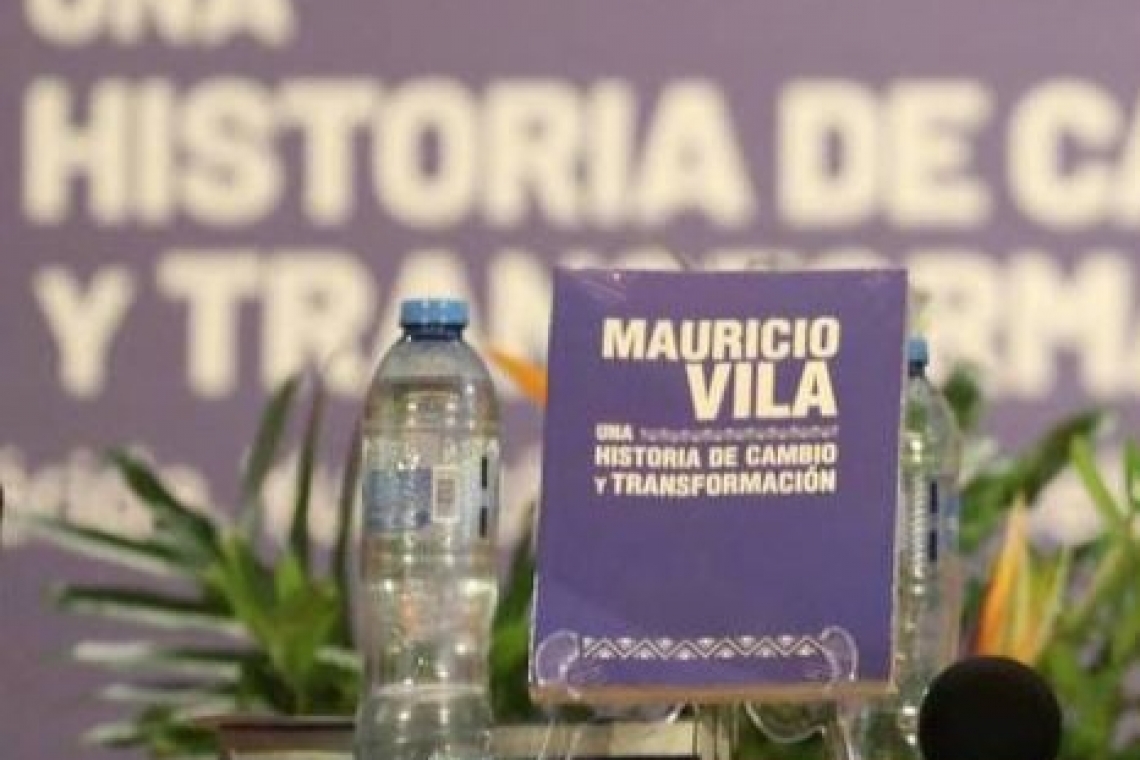 Presenta el Gobernador Mauricio Vila Dosal su libro ”Una historia de cambio y transformación”