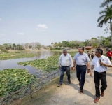 El Alcalde Alejandro Ruz Castro supervisa el Acuaparque de la colonia San Antonio Kaua II.