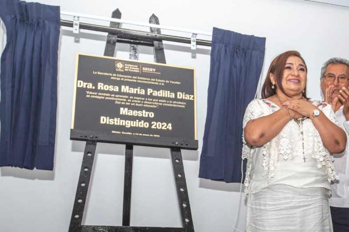 Merecido reconocimiento a la Maestra Distinguida 2024