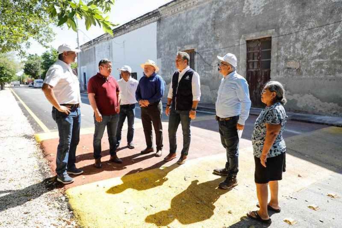 el Alcalde Alejandro Ruz Castro supervisa las obras realizadas en Dzityá y San Antonio Hool.