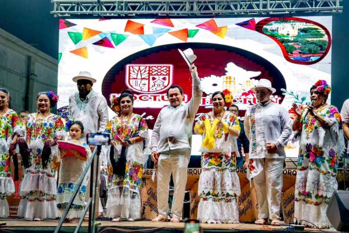 El Gobernador Electo de Yucatán asistió al Municipio de Hoctún a celebrar su 135 aniversario como villa, y fiesta patronal a San Miguel Arcángel.