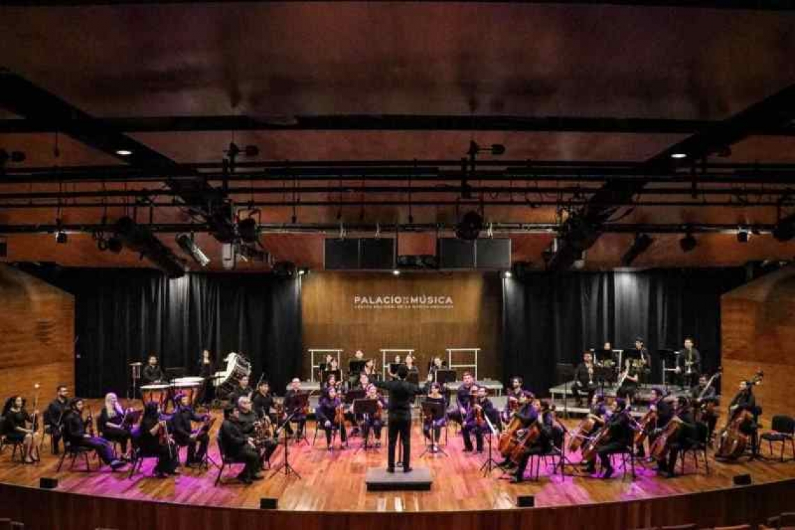  Cierran conciertos de primavera con “Cosas del corazón”