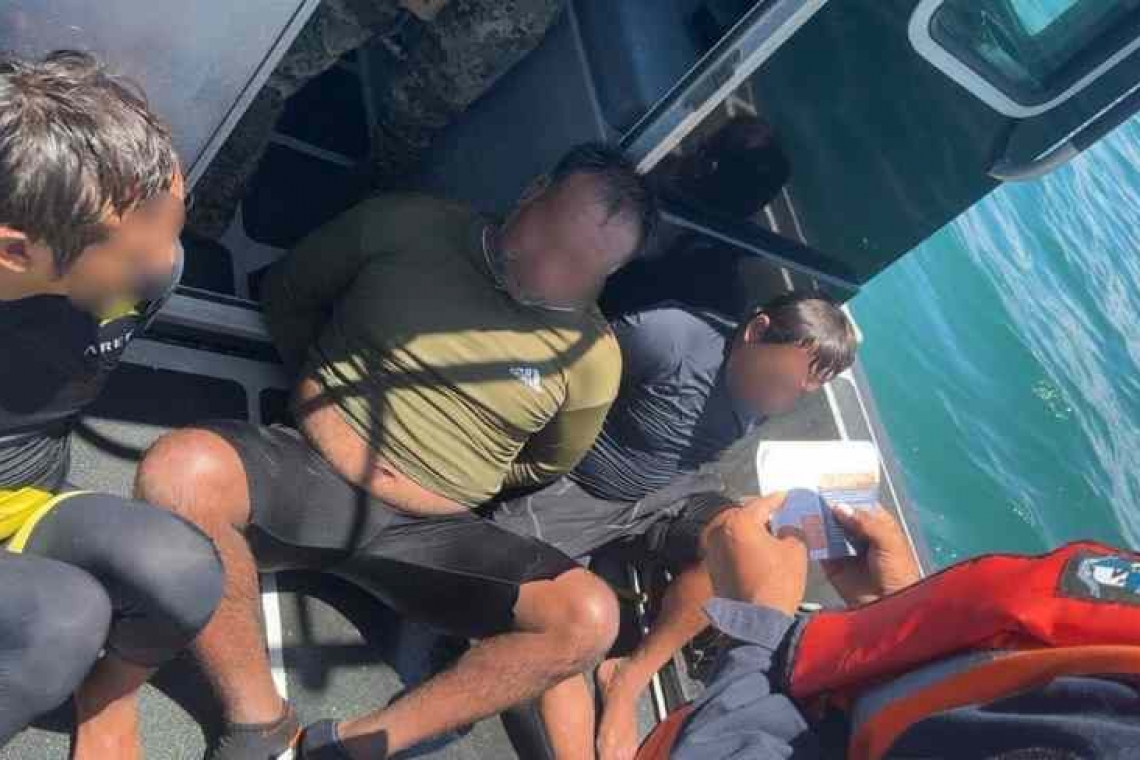 Operativo conjunto contra pesca ilegal deja tres detenidos en costas yucatecas