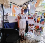 DETIENEN EN PARQUE EULOGIO ROSADO A MUJER POR AGRESIVA.