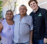 DIF Mérida realiza primera entrega del año de aparatos ortopédicos a personas con discapacidad.