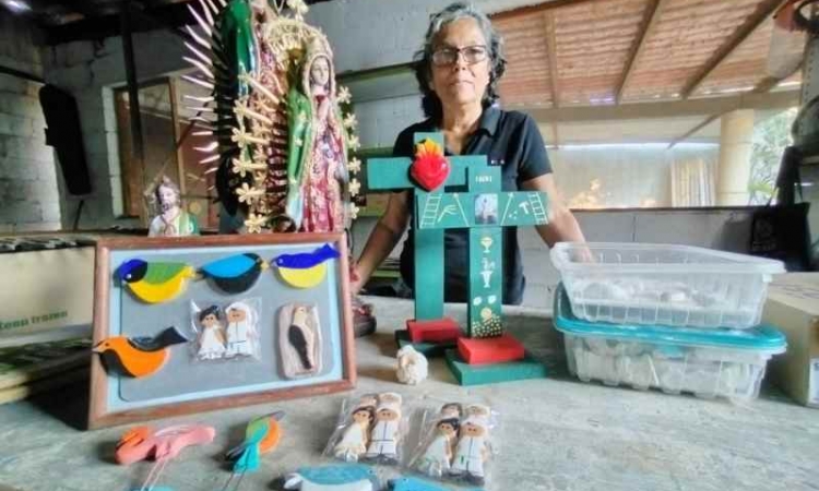 RESTAURADORA DE RECUERDOS.