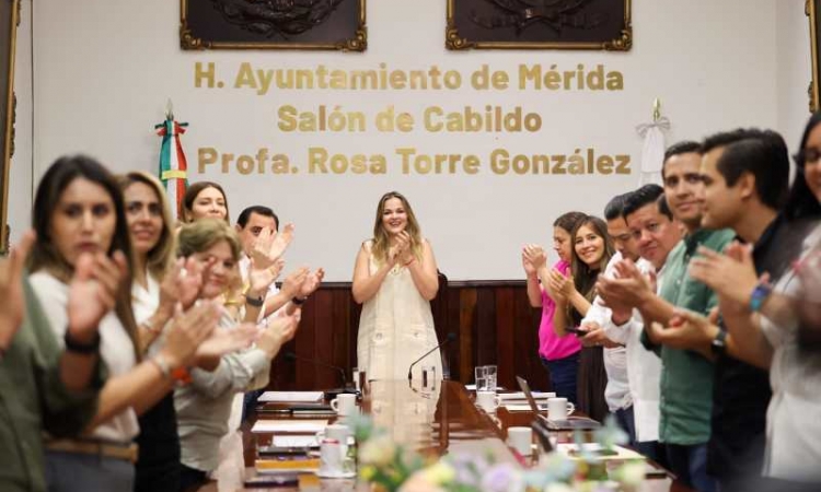 Histórico: Cabildo de Mérida nombra por unanimidad a las primeras mujeres cronistas de la ciudad.