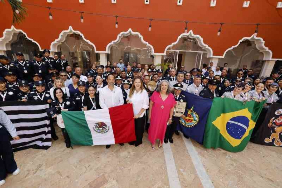  PRESiDENTA MUNICIPAL DE MÉRIDA INAUGURA EL CONGRESO INTERNACIONAL D.A.R.E. 2026