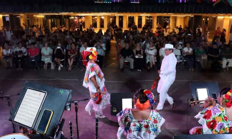 PIEL DE BARRO, DEBUTO COMO PARTE DEL PROGRAMA DE DIFUSION MUSICAL DE LA SEDECULTA.