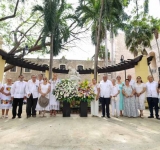 HOMENAJE EN EL MONUMENTOA LA MADRE PARA CELEBRAR EL 10 DE MAYO