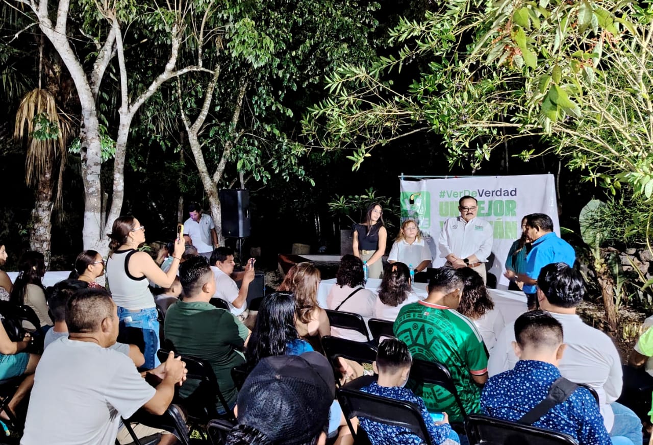 Ceremonia de instalación del Comité Directivo Municipal del Partido Verde en Chicxulub Pueblo