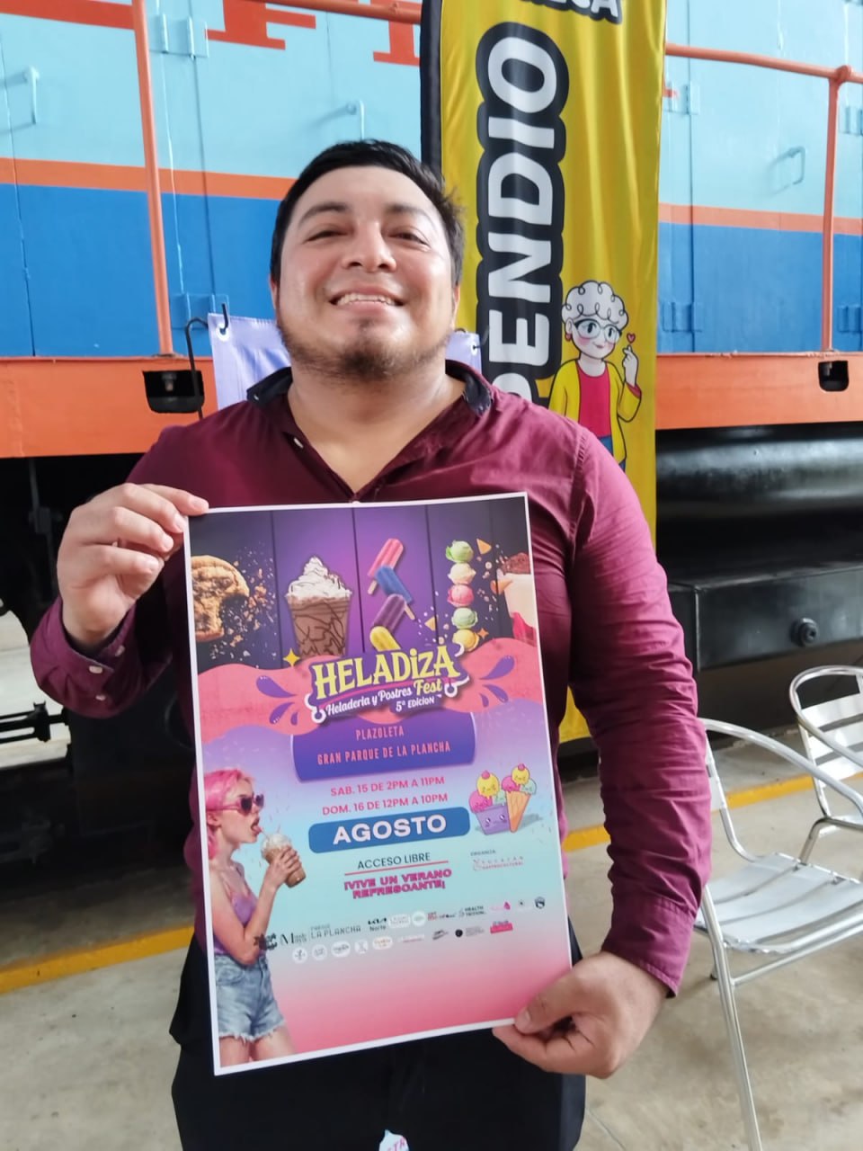 Propietario de Puckies Heladería presente en el evento
