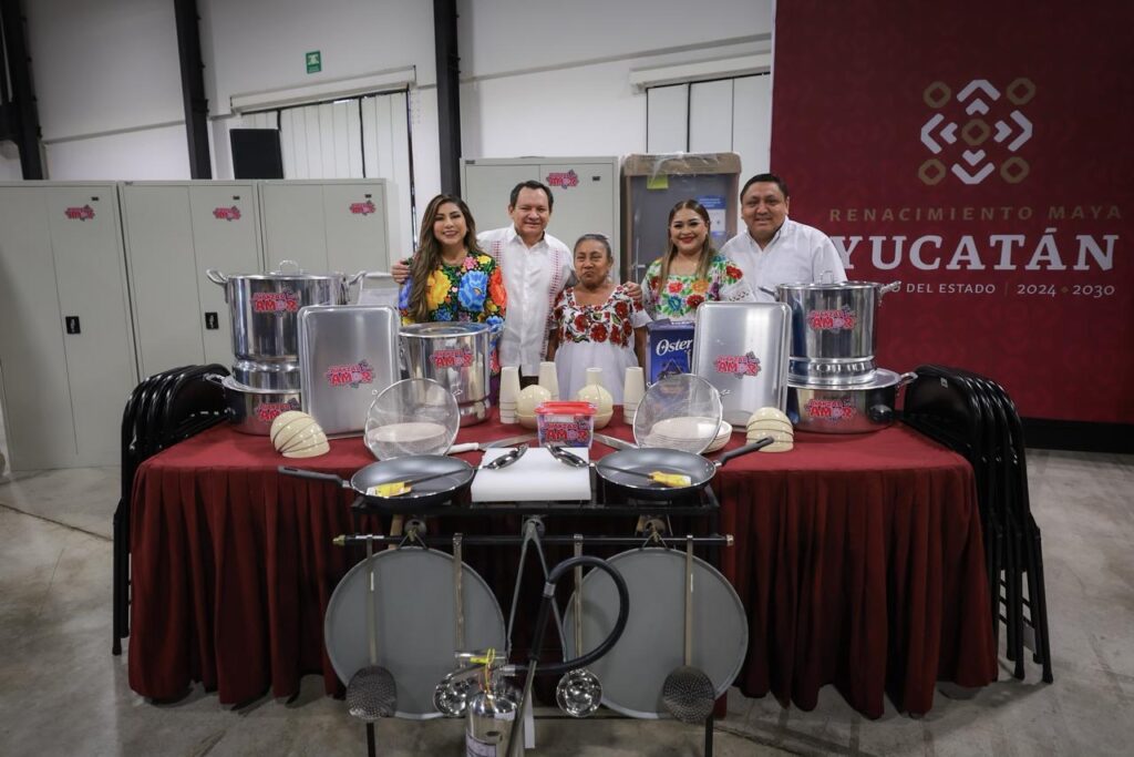 Comedores de 29 municipios reciben equipo para atender a 4 mil 987 personas