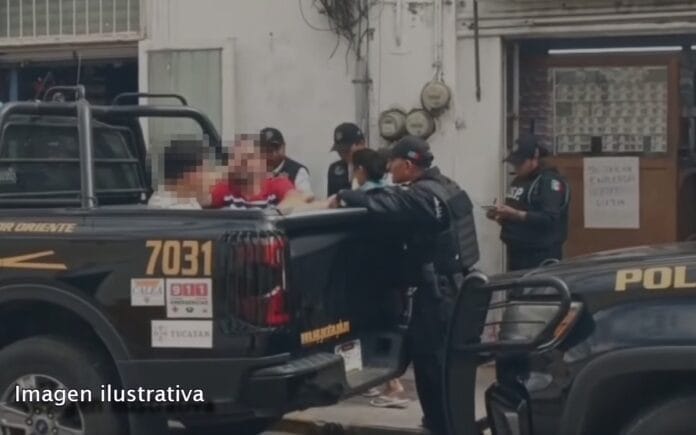 Detienen a colombiano en Mérida tras agredir a comerciante; su hija termina en el DIF