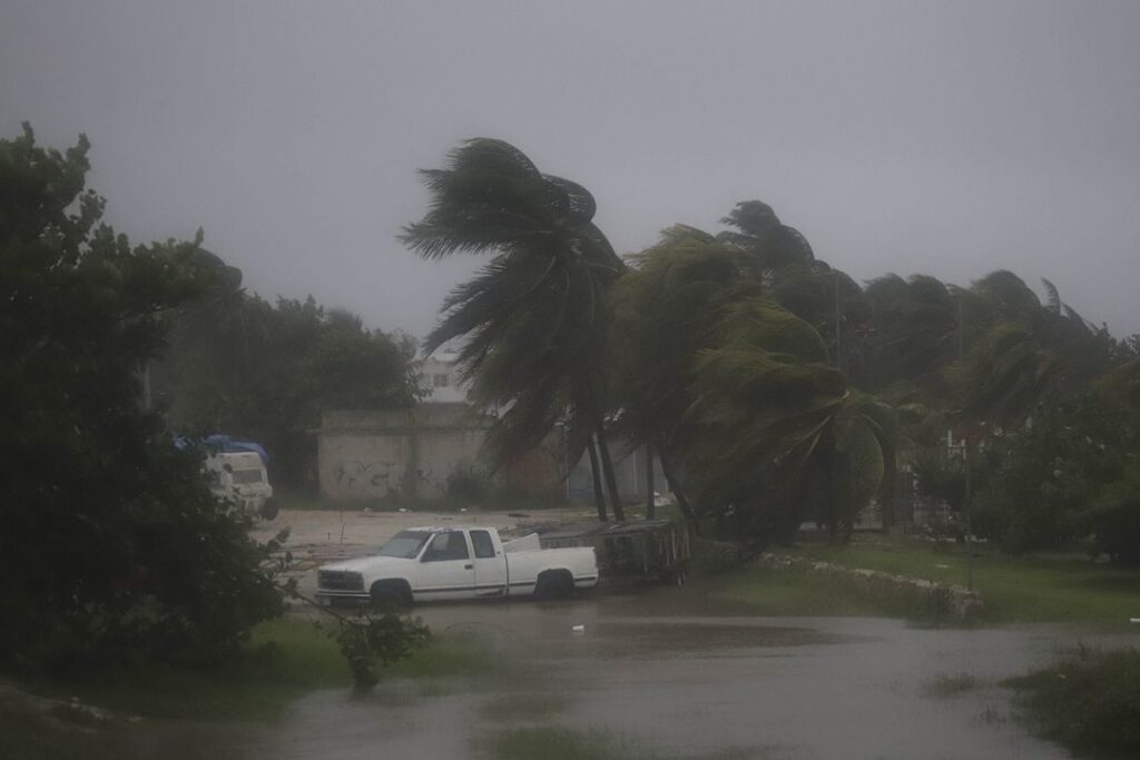 El Niño y polvo del Sahara mantendrán baja la probabilidad de ciclones en Yucatán durante julio