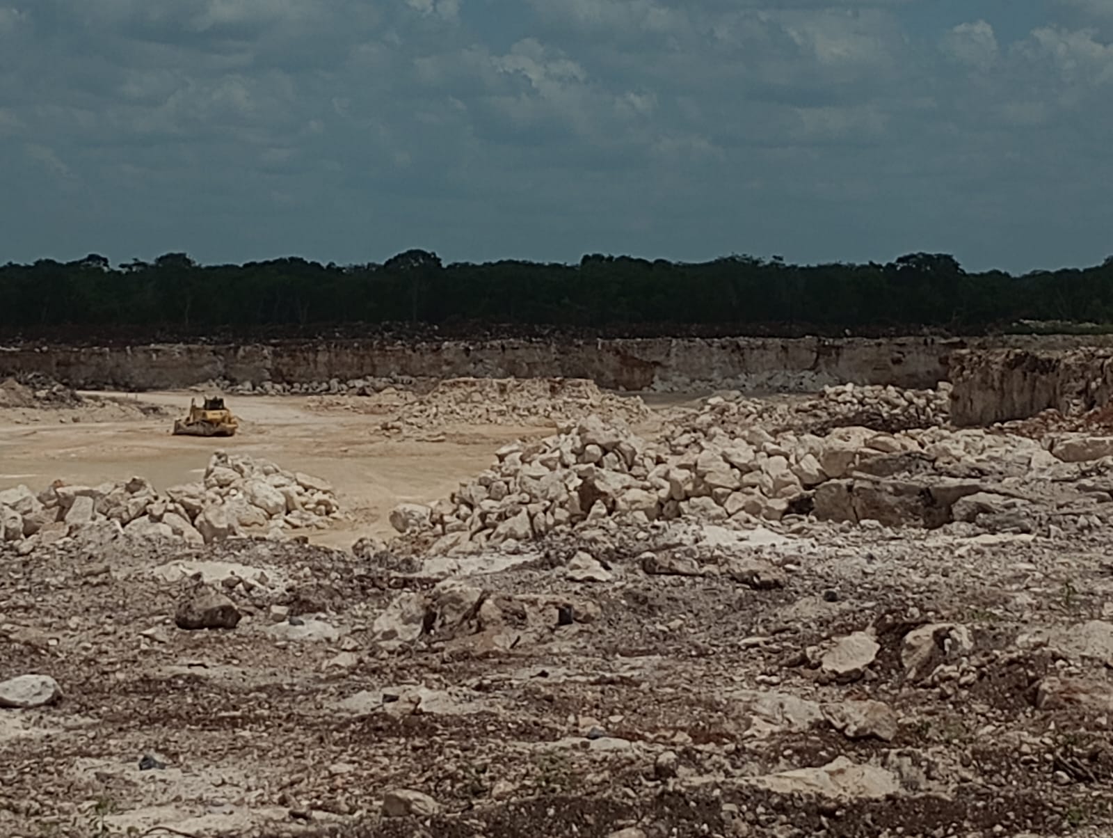 Familias de Baca alzan la voz contra banco de materiales de Productos de Roca Peninsulares