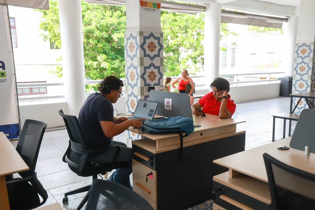 Mérida amplía el internet gratuito en espacios públicos y estrena coworking