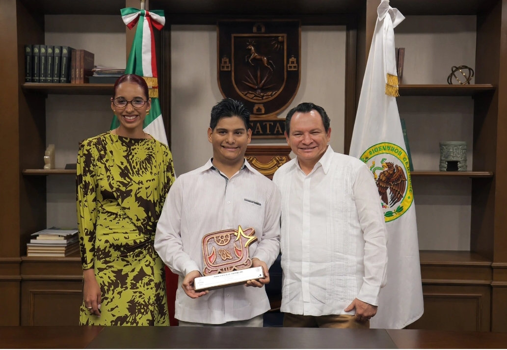Reconocen el talento y compromiso social de las juventudes de Yucatán