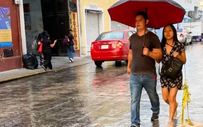 Semana calurosa y húmeda: pronostican lluvias fuertes y rachas de viento en Yucatán