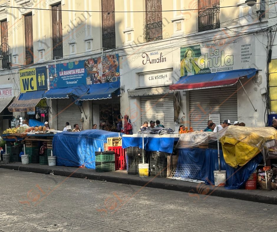 Vacaciones de medio pelo para los vendedores ambulantes del centro de Mérida