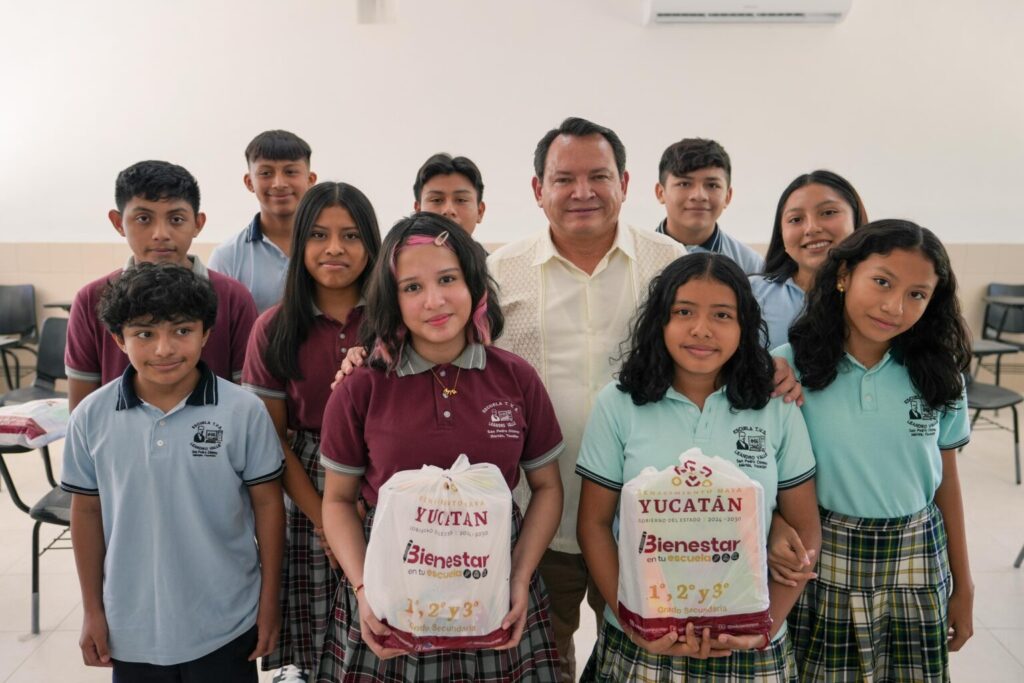 Yucatán alista 197 mil 974 paquetes escolares para el regreso a clases